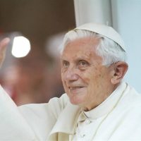 Papa emerito Benedetto XVI è tornato alla Casa del Padre